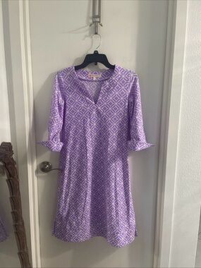 NWOT Jude Connally XS Purple & White Split 3/4 Sleeve V-Neck Geometric Dress